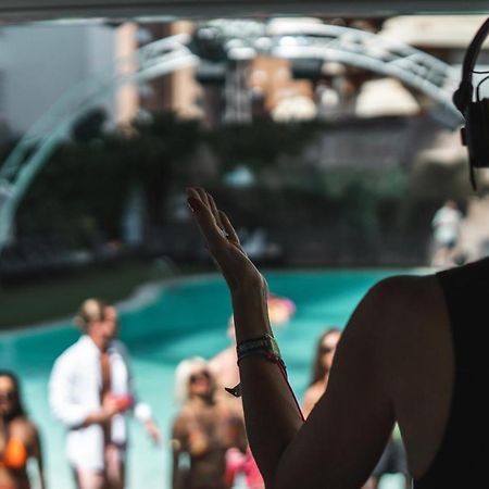 Bc Music Resort (Adults Only) Бенидорм Екстериор снимка
