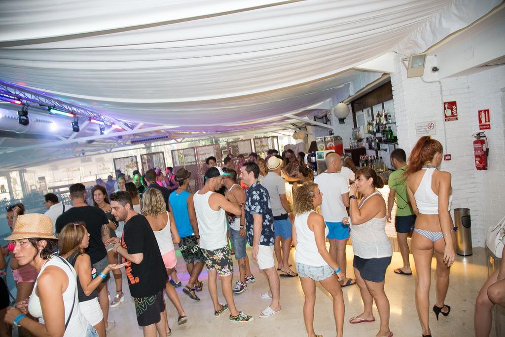 Bc Music Resort (Adults Only) Бенидорм Екстериор снимка