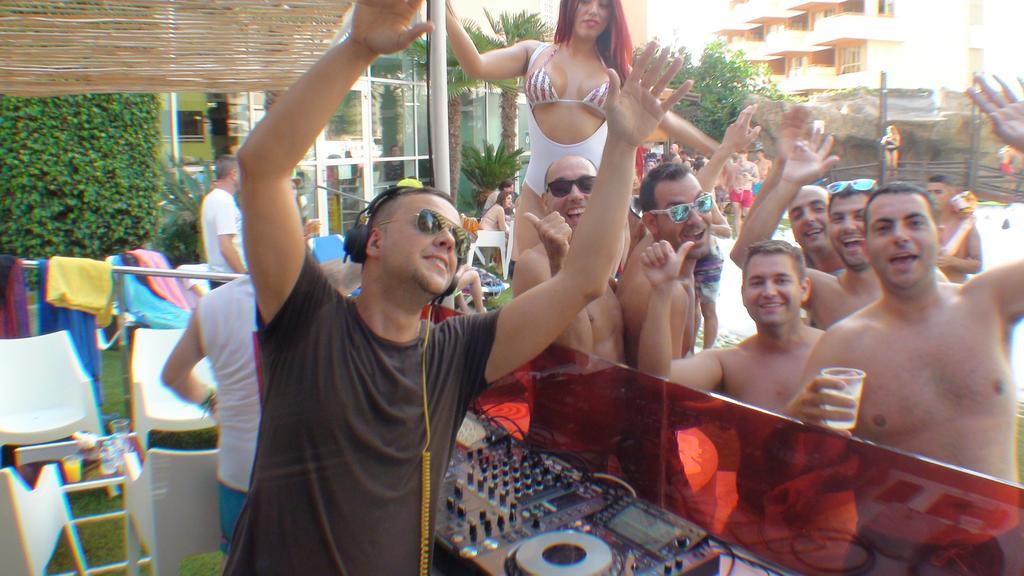 Bc Music Resort (Adults Only) Бенидорм Екстериор снимка